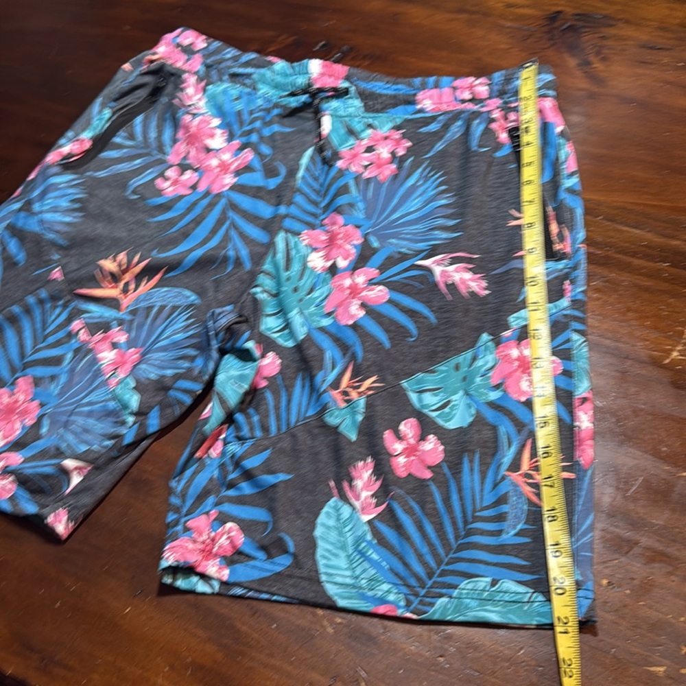 MATIX TROPICAL SHORTS🔥 - Picture 4 of 9